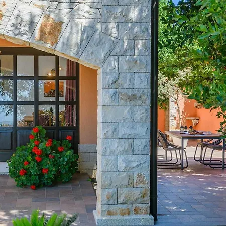 דירה Damjan פורץ