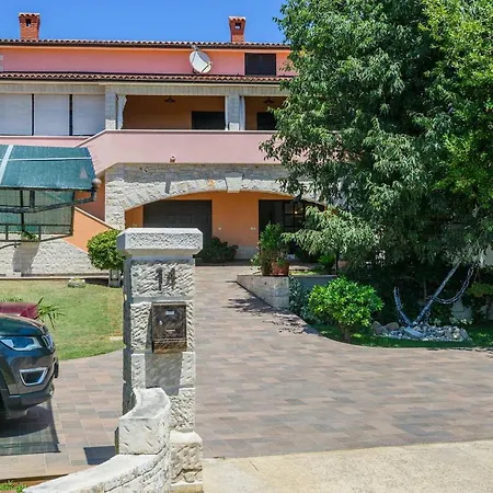 Apartment Damjan Porec